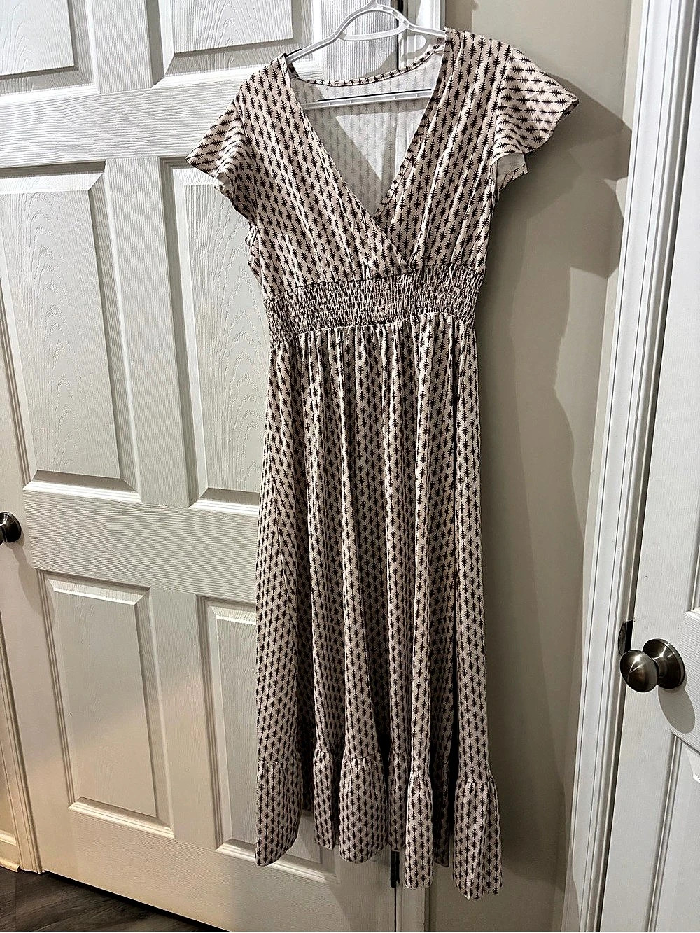 Geometric Maxi Dress in White & Black Like New